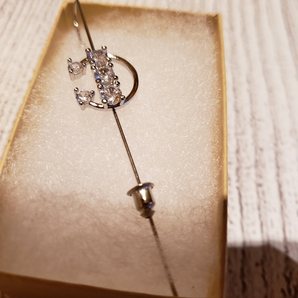 Hypoallergenic Gold crawler wrap earring - Picture 5 of 5